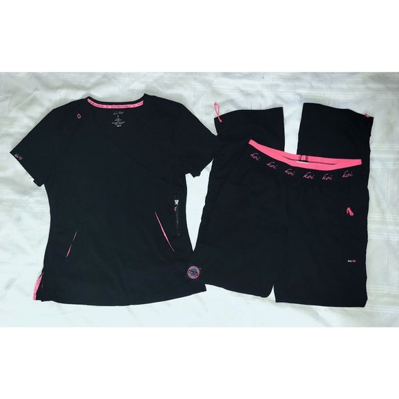 Koi Lite Scrub Set in Black w Pink size Small Regular length